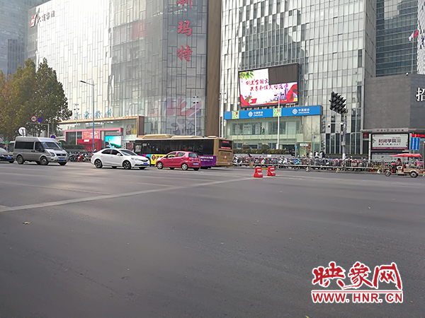 限行期間鄭州市區(qū)以往的擁堵道路通行順暢