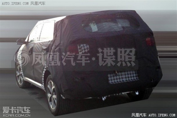 起亞全新小型SUV