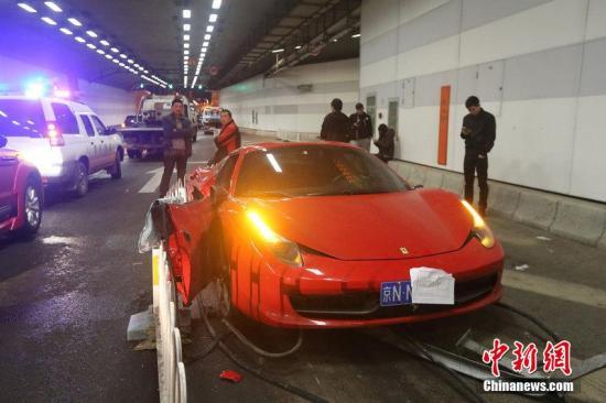 北京豪車飆車案今日開審兩司機(jī)被訴危險駕駛罪