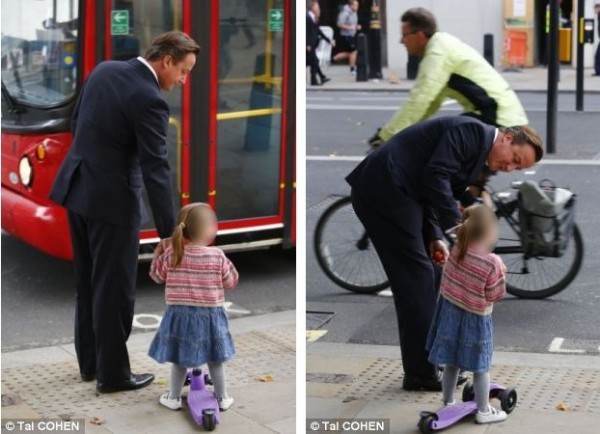 英國首相卡梅倫步行送女兒上幼兒園。