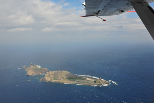 海監(jiān)飛機(jī)釣魚島遭攔截