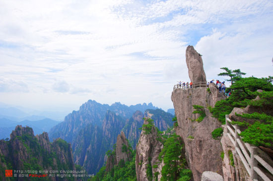 黃山飛來石 攝影：泡魚兒