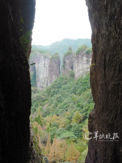 雁蕩山以奇峰、瀑布著稱。