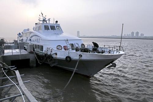 上海金山嘴車客渡碼頭