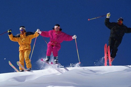 滑雪被撞成十級傷殘