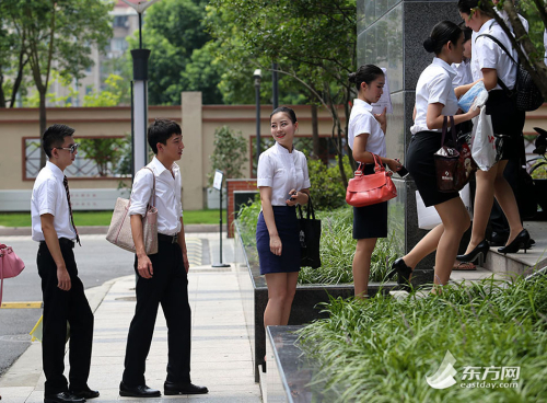 上海千名俊男靚女應(yīng)聘空乘