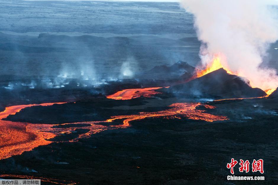 冰島巴達本加火山爆發(fā)