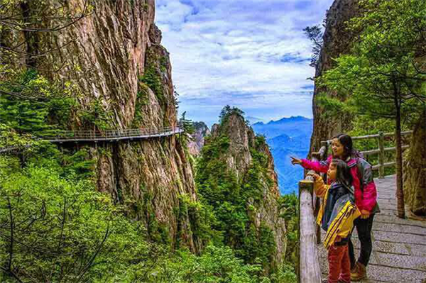 老君山第四屆中原車友狂歡節(jié) 激情房車派對