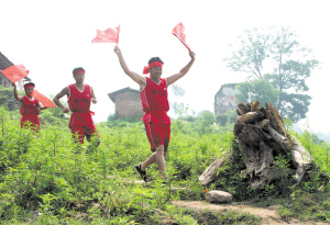 沅陵龍舟賽中的招兵買馬環(huán)節(jié)